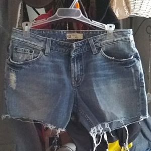 Bke cut off distressed shorts